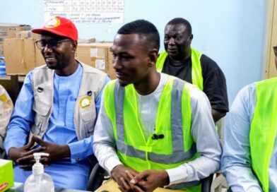 N’Djaména : Remise de kits scolaires par le projet de remédiation 