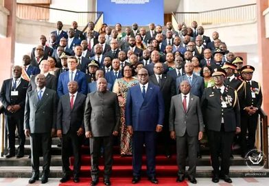 RDC : Félix Tshisekedi dévoile une nouvelle doctrine de défense globale au dixième anniversaire du CHESD